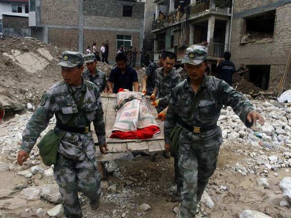 127 Orang Tewas Akibat Longsor