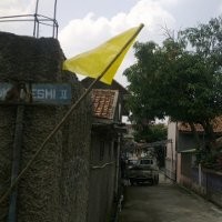 Bendera Kuning Tanda Duka Sudah Terpasang di Rumah Noto