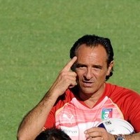 Perlakukan Pemain Muda Selayaknya Orang Dewasa