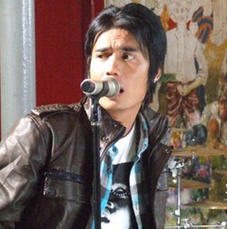 Ramadan Bulan Penuh Berkah Bagi Charly ST12