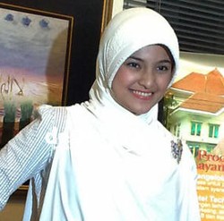 Marshanda Hanya Ingin Mainkan Peran Berjilbab