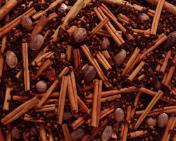 Hilangkan Jerawat dengan Kayu manis