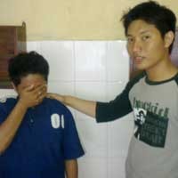 Bingung Tak Ada Tujuan, Radja Gasak Helm