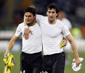 Milito & Zanetti Perpanjang Kontrak