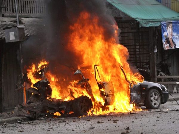 Bom Mobil Meledak di Thailand