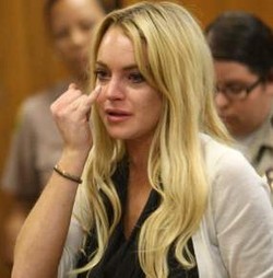 Lindsay Lohan Dapat Perlakuan Khusus Selama di Penjara