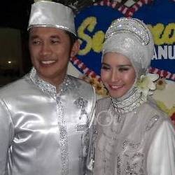 Hanung Bramantyo Khawatir Zaskia Mecca Naik Delman Saat Hamil