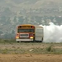 Hati-hati, Bus Sekolah 590 Km Per Jam!