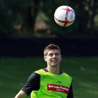 Gerrard Sempat Pikirkan Pensiun