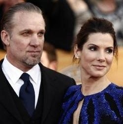 Sandra Bullock Kepergok Sambangi Kantor Mantan Suami