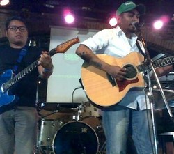 Glenn Fredly Kagumi Sosok Franky Sahilatua