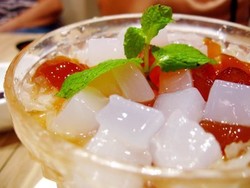 Kenyal-kenyal Manis, Nata de Coco