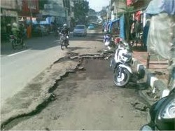 H-10 Lebaran Perbaikan Jalan di Jabar Dihentikan