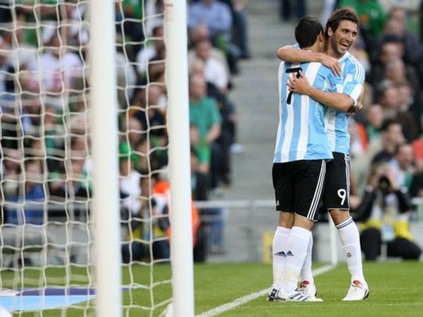 Tango Mulai dengan Menang