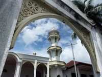 Menyapa Masjid Bung Hatta-Sjahrir