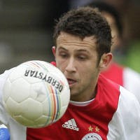 Rekor Stoke untuk Jones, West Ham Pinjam Sulejmani