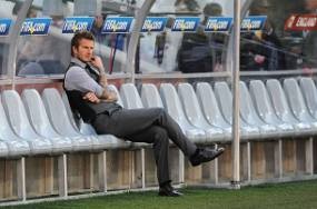 Capello: Beckham Terlalu Tua untuk Inggris