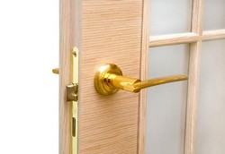 Gagang Pintu Emas Dapat Hentikan Penyebaran Infeksi