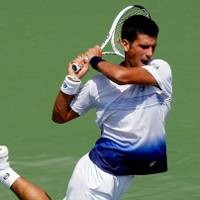 Djokovic dan Murray Melaju