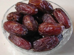 Kurma Takjil Sehat Saat Puasa