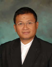 Pemimpin dan Orang Pinggiran