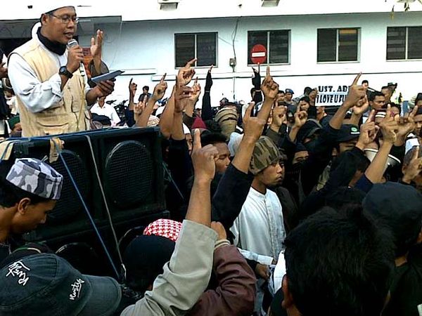 Demo Menuntut Baasyir Dibebaskan