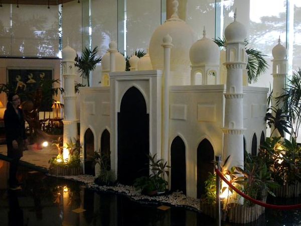 Replika Masjid Dari Coklat Replika Masjid Dari Coklat