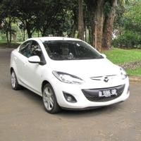 Mazda2 Sedan Gesit dan Gaya