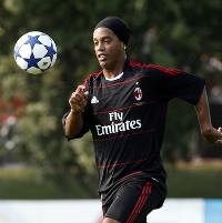Dinho: Milan Akan Menangi Scudetto