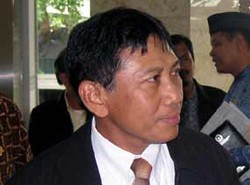 Gus Choi dkk Mosi Percaya Kemal Stamboel Tetap Pimpin Komisi I