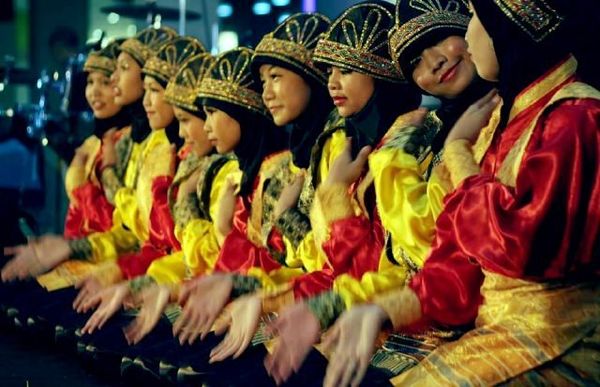 Tari Saman Meriahkan Ramadan