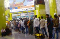 Polisi Amankan Stasiun Gambir dan Senen dari Calo Tiket