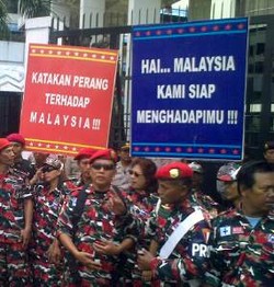 Protes Penangkapan 3 Pegawai DKP, Laskar Merah Putih Demo Kedubes Malaysia