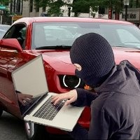 Maling Bobol Mobil Lewat Sistem Pemantau Tekanan Ban