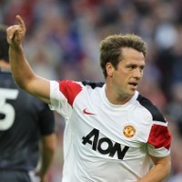 Owen: Juara? Masih MU atau Chelsea