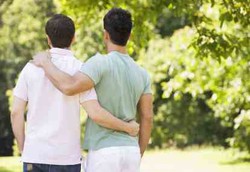 Pria Gay yang Tak Bisa Mendonorkan Darah