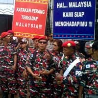  Diplomasi Barter Tak Masuk Akal, DPR Akan Panggil Menlu