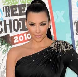 Kim Kardashian Bangga Pose Syur di Playboy