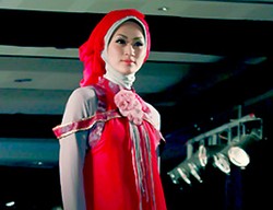 Kreasi Jilbab Warna-Warni di Bulan Ramadan