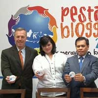 Amerika Masih Setia Kawal Pesta Blogger