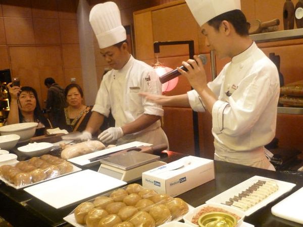 Icip-Icip The Finest Moon Cake in Town