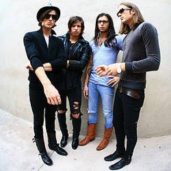 Kings of Leon Tak Mau Lagunya Eksis di Glee