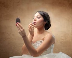 Tips Cermat Memilih Perias Pengantin