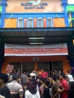 Polisi Sita 1 Kg Emas & Senpi dari Perampok Toko Emas di Tebet