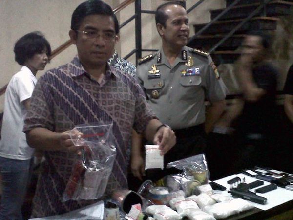 Polda Bekuk Pengedar Narkoba Jaringan Internasional