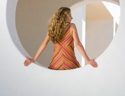 Gaya Rambut Gelombang Sesuai Bentuk Tubuh