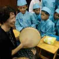 Keakraban Kristen Bauer & Anak Yatim Nurul Hayat Saat Berbuka