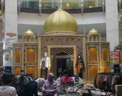 Meriahkan Ramadan dengan Replika Taj Mahal dari Batik