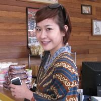 Nadia Ingin Sulap Mobil Jadi Studio