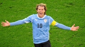 Forlan: Inter Inginkan Saya? Cuma Rumor
